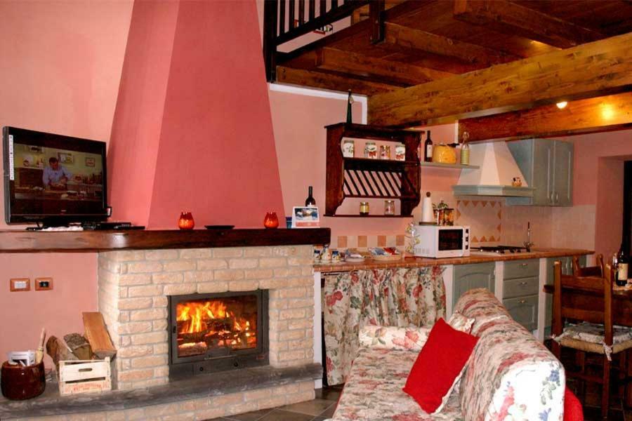 Bed and Breakfast Borgo Delle Panie Careggine Екстер'єр фото